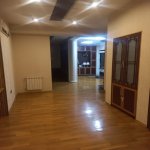 Kirayə (aylıq) 3 otaqlı Yeni Tikili, Xalqlar dostluğu metrosu, Nizami rayonu 1