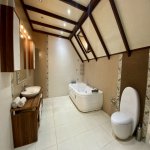 Kirayə (aylıq) 4 otaqlı Köhnə Tikili, Sahil metrosu, Səbail rayonu 12