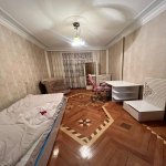 Kirayə (aylıq) 4 otaqlı Köhnə Tikili, Azadlıq metrosu, Binəqədi rayonu 12