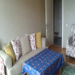Посуточно 4 комнат Вторичка, м. 28 Мая метро, Парк А.С.Пушкина, Сябаиль район 2