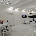 Посуточно 3 комнат Новостройка, м. 28 Мая метро, Хетаи район 9