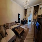 Kirayə (aylıq) 4 otaqlı Köhnə Tikili, Sahil metrosu, Səbail rayonu 1