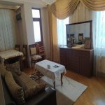 Kirayə (aylıq) 3 otaqlı Yeni Tikili, Memar Əcəmi metrosu, 4-cü mikrorayon, Yeganə şadlıq sarayı, Nəsimi rayonu 2