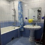 Kirayə (aylıq) 3 otaqlı Köhnə Tikili, Azadlıq metrosu, 8-ci mikrorayon, Binəqədi rayonu 9