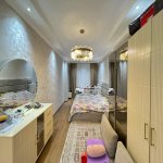 Продажа 2 комнатная Новостройка, İnşaatçılar метро, пос. Йени Ясамал, Ясамал район 6