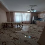 Kirayə (aylıq) 3 otaqlı Yeni Tikili, Badamdar qəs., Oksford məktəbi, Səbail rayonu 28