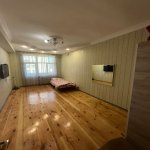 Kirayə (aylıq) 3 otaqlı Yeni Tikili, İnşaatçılar metrosu, Yasamal rayonu 2