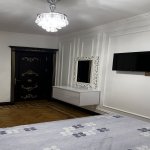 Kirayə (aylıq) 3 otaqlı Köhnə Tikili, Memar Əcəmi metrosu, 4-cü mikrorayon, Nəsimi rayonu 12