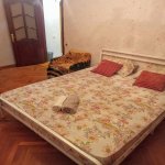 Посуточно 1 комнатная Вторичка, м. Сахил метро, Сябаиль район 4