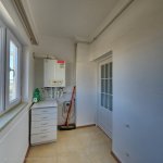Продажа 2 комнатная Вторичка, 6-ой микрорайон район 18