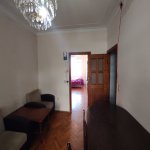 Kirayə (aylıq) 3 otaqlı Köhnə Tikili, Memar Əcəmi metrosu, 5-ci mikrorayon, Nəsimi rayonu 12