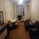 Kirayə (aylıq) 4 otaqlı Köhnə Tikili, Əhmədli metrosu, Əhmədli, Xətai rayonu 1