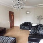 Satılır 4 otaqlı Köhnə Tikili, Azadlıq metrosu, 8-ci mikrorayon, Binəqədi rayonu 3