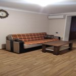 Kirayə (aylıq) 3 otaqlı Köhnə Tikili, İnşaatçılar metrosu, Yasamal rayonu 2