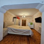 Satılır 2 otaqlı Köhnə Tikili, Azadlıq metrosu, 8-ci mikrorayon, Medera Klinikası, Binəqədi rayonu 9