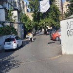 Satılır Qaraj, Elmlər akademiyası metrosu, Yasamal rayonu 5