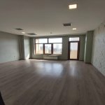 Kirayə (aylıq) 16 otaqlı Ofis, Azadlıq metrosu, 8-ci mikrorayon, Binəqədi rayonu 4
