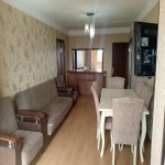Kirayə (aylıq) 5 otaqlı Köhnə Tikili, Neftçilər metrosu, Nizami rayonu 1