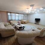 Посуточно 3 комнат Новостройка, м. 28 Мая метро, 28 Малл, Насими район 2