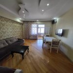 Kirayə (aylıq) 2 otaqlı Yeni Tikili Xırdalan 10
