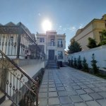 Satılır 8 otaqlı Həyət evi/villa, Elmlər akademiyası metrosu, Badamdar qəs., Səbail rayonu 1