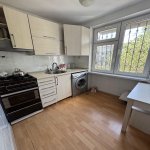 Продажа 3 комнат Вторичка, м. Эльмляр Академиясы метро, пос. Ясамал, Ясамал район 11