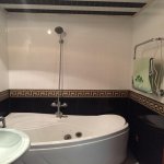 Kirayə (aylıq) 4 otaqlı Köhnə Tikili, Gənclik metrosu, Nərimanov rayonu 12
