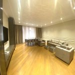 Kirayə (aylıq) 3 otaqlı Yeni Tikili, Sahil metrosu, Port Baku, Nəsimi rayonu 1