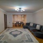 Kirayə (aylıq) 3 otaqlı Köhnə Tikili, Elmlər akademiyası metrosu, Yasamal rayonu 1