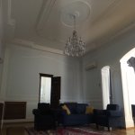 Kirayə (aylıq) 13 otaqlı Həyət evi/villa, Elmlər akademiyası metrosu, Badamdar qəs., Səbail rayonu 13