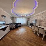 Аренда 3 комнат Новостройка, İnşaatçılar метро, пос. Йени Ясамал, Ясамал район 1