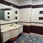 Посуточно 3 комнатная Новостройка, м. Ази Асланова метро, пос. А.Асланов, Хетаи район 9