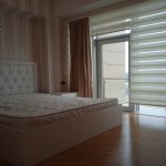 Kirayə (aylıq) 3 otaqlı Yeni Tikili, Elmlər akademiyası metrosu, Nərimanov heykəli, Yasamal rayonu 9