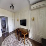 Kirayə (aylıq) 3 otaqlı Köhnə Tikili, Gənclik metrosu, Nərimanov rayonu 1