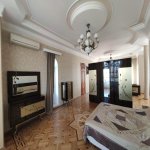 Kirayə (günlük) 8 otaqlı Həyət evi/villa, Elmlər akademiyası metrosu, Badamdar qəs., Səbail rayonu 25