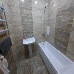 Kirayə (aylıq) 3 otaqlı Yeni Tikili, İçərişəhər metrosu, Bayıl qəs., Səbail rayonu 8