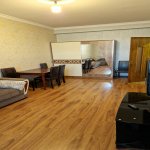 Kirayə (aylıq) 2 otaqlı Yeni Tikili Xırdalan 8