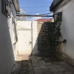 Kirayə (aylıq) 3 otaqlı Həyət evi/villa, Elmlər akademiyası metrosu, Yasamal rayonu 1