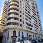 Satılır 3 otaqlı Yeni Tikili, Azadlıq metrosu, 8-ci mikrorayon, Ayna Sultanova heykəli, Binəqədi rayonu 1