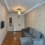 Kirayə (aylıq) 3 otaqlı Köhnə Tikili, Neftçilər metrosu, 8-ci kilometr, Nizami rayonu 2