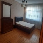 Kirayə (aylıq) 3 otaqlı Köhnə Tikili, Xalqlar dostluğu metrosu, Nizami rayonu 1