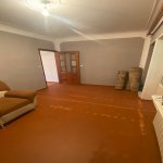 Kirayə (aylıq) 3 otaqlı Köhnə Tikili, Qara Qarayev metrosu, 8-ci kilometr, Nizami rayonu 2