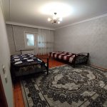 Kirayə (aylıq) 4 otaqlı Köhnə Tikili, İnşaatçılar metrosu, Yeni Yasamal qəs., Yasamal rayonu 17