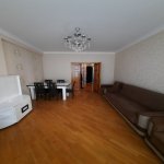 Kirayə (aylıq) 4 otaqlı Yeni Tikili, Xalqlar dostluğu metrosu, 8-ci kilometr, Nizami rayonu 2