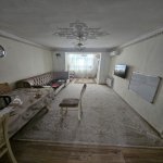 Kirayə (aylıq) 3 otaqlı Köhnə Tikili, Neftçilər metrosu, Nizami rayonu 1