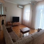 Kirayə (aylıq) 4 otaqlı Köhnə Tikili, 28 May metrosu, Nəsimi rayonu 2