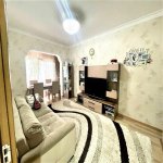 Продажа 3 комнатная Вторичка, 8-ой микрорайон, Бинагадинский р-н район 1