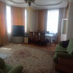 Kirayə (aylıq) 3 otaqlı Yeni Tikili, 8 Noyabr metrosu, Papanin, Nəsimi rayonu 1