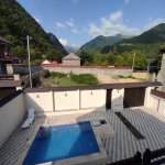 Посуточно 4 комнатная Дома/Виллы Гах 5