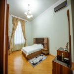 Kirayə (aylıq) 6 otaqlı Həyət evi/villa, Səbail rayonu 5